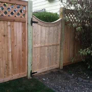 West Hartford | Cedar Tongue & Groove Lattice Top Estate Fence