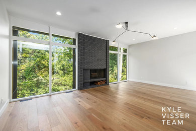 Inspiration for a 1960s living room remodel in Other