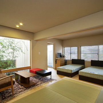 いろはの家（名古屋市）１階リビングダイニング＆寝室