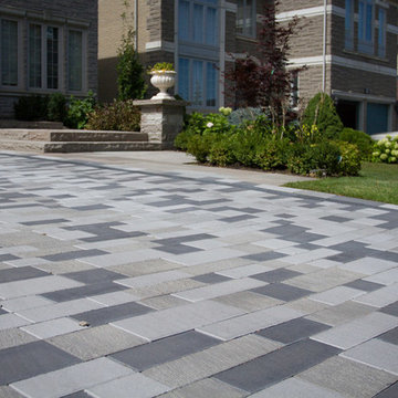 Contemporary Front Landscaping - Richmond Hill