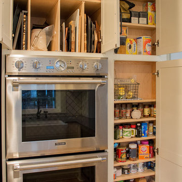 Traditional Inset SE Portland Kitchen