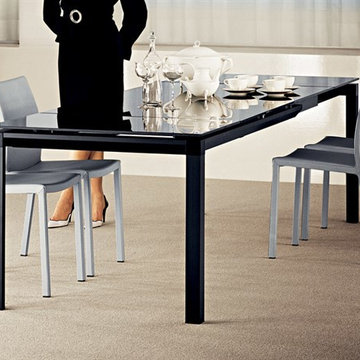 Bonaldo - Chat Dining Table