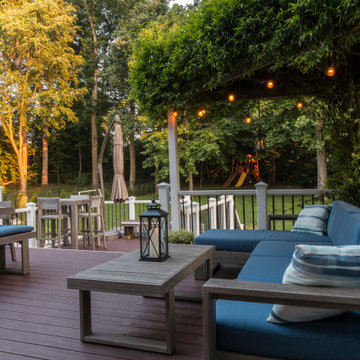 Elegant Pool & Entertaining Deck