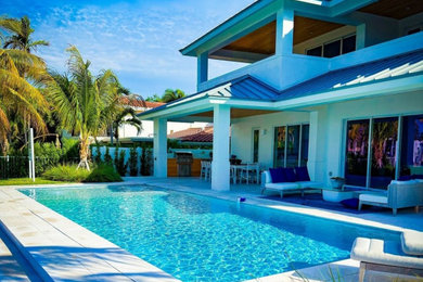 Pool photo in Miami