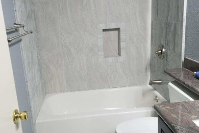 Transitional bathroom photo in San Francisco