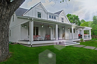 Inspiration for a country exterior home remodel in Minneapolis