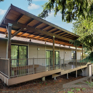 Northwest Cabin-Inspired Deck Retreat