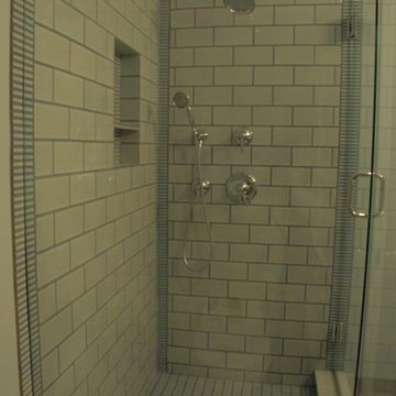Hall bathroom 2 Shower detail