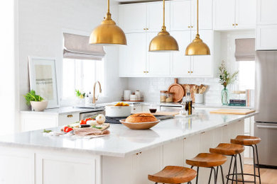 Example of a kitchen design in Toronto