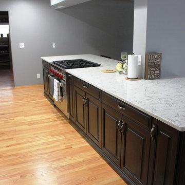 Grabill Cabinets Kitchen - Olde Towne in Custom Paint w/ Nickel Glaze & Mystic