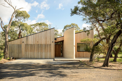 Photo of a contemporary exterior in Geelong.