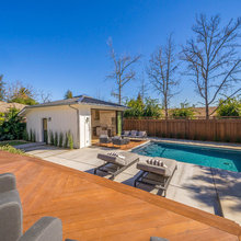 Courtyard/Pool Area