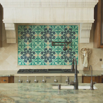 Kitchen Backsplash - Chic Elegance