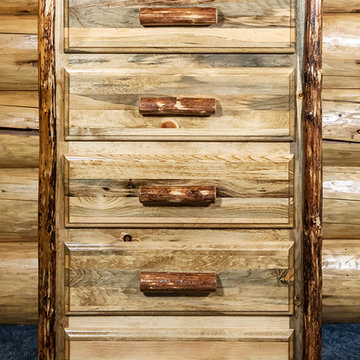 Glacier Country Collection 5 Drawer Chest of Drawers