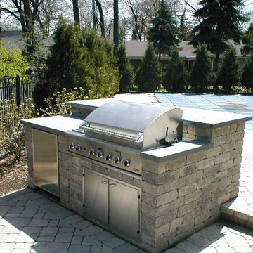 *Outdoor Kitchens