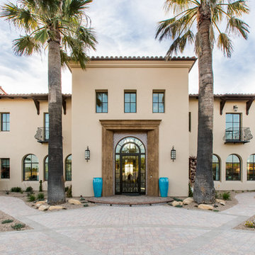 Castillo Residence