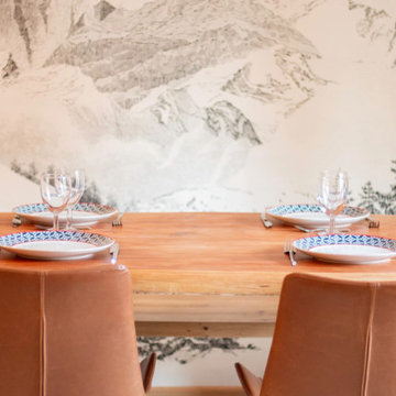 Salle à manger avec papier peint panoramique