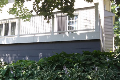 Large deck photo in Ottawa
