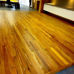 Caracol TV - Hardwood Flooring