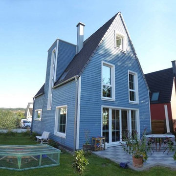 Haus Camen - Einfamilienhaus mit friesenblauer Holzfassade