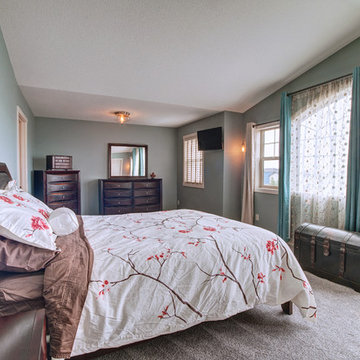 826 Stonehaven Dr.