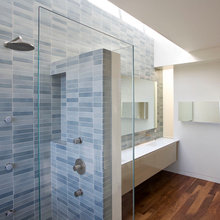 Premodel Bathroom
