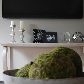 S. Glenhurst Dry Bar & Living Room