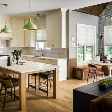Chic & Contemporary Single Family Home