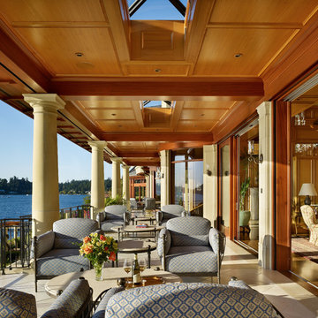 Lakeside Residence