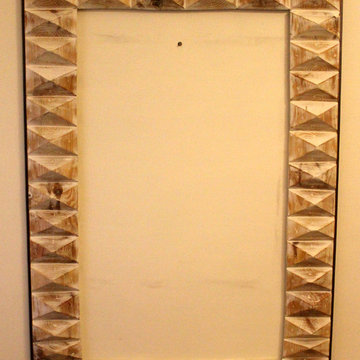 Console & Mirror (Triangle/Diamond Shape)
