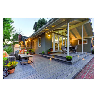 TimberTech Legacy Collection in Ashwood with Riser Light - Transitional ...