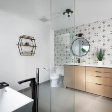 Vic’s Bathroom