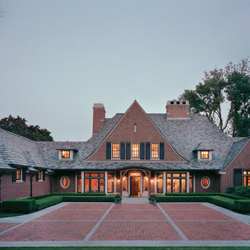 Arts and Crafts Cottage