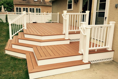 Deck - small traditional backyard deck idea in Philadelphia with no cover