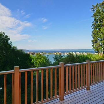 Renovated Waterfront Home
