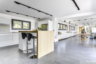 Idée de décoration pour une cuisine design.