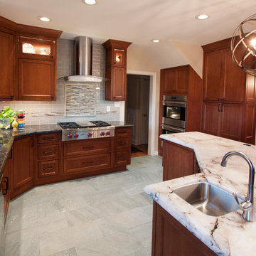 Cozy-Warm Kitchen in Color