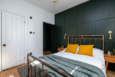 This is an example of a modern bedroom in Sussex.