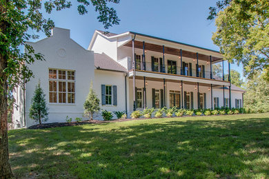 Inspiration for a cottage exterior home remodel in Nashville