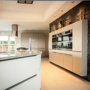 Gloss Ivory & Magic Grey Kitchen