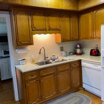 Small White Kitchen Design Roanoke, VA
