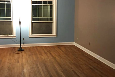 Living room photo in Chicago
