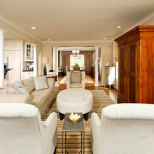 Looking frontroom