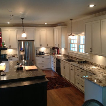 Crema Delicatus Granite Perimeter, Titanium Gold Schist Island