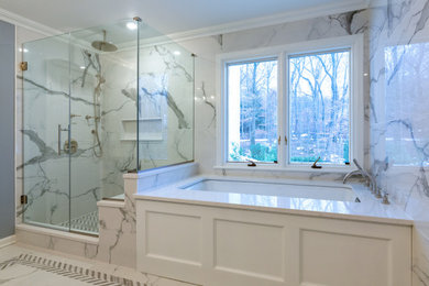 Bathroom - modern bathroom idea in New York
