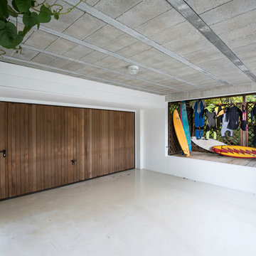 Garage dans une maison au bord de mer