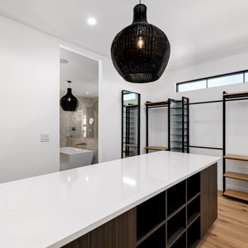 Ravenna Contemporary Dwelling