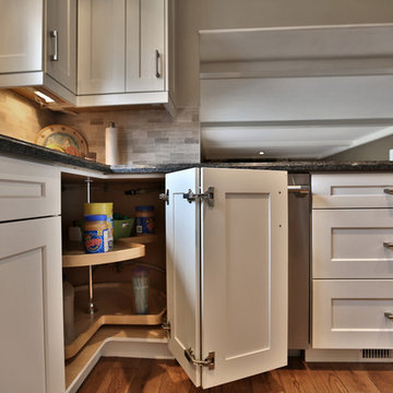 Modern Kitchen Burlington Ontario