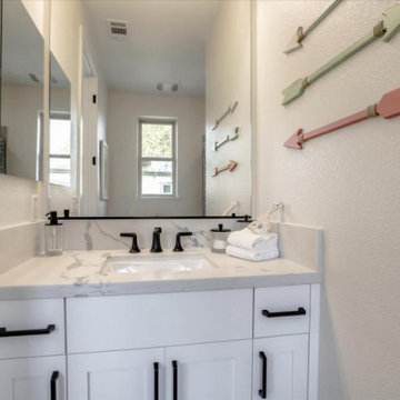 SummerHill Homes Bathrooms: Montecito Residence 2M Bathroom