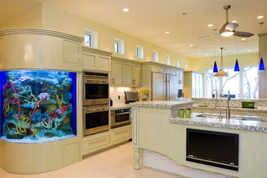 Example of a trendy kitchen design in Atlanta